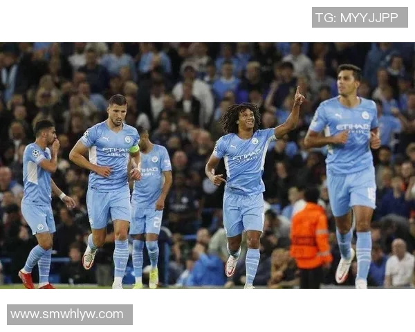 国王杯曼城大胜尤文图斯红牌事件引发全场热议与争议分析