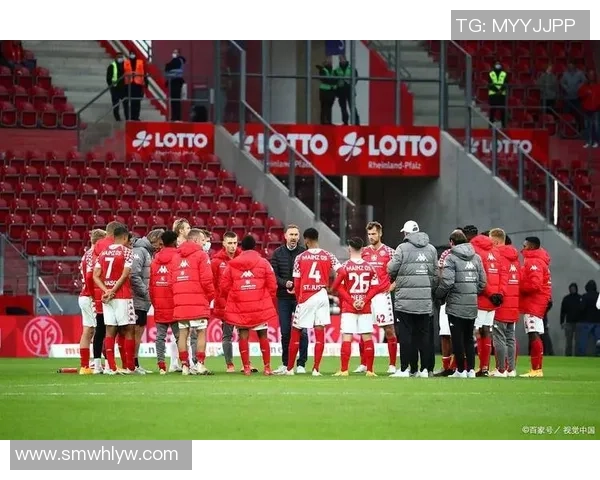 德甲精彩对决曼联点球大战击败AC米兰全场沸腾瞬间回顾 德甲精彩对决曼联点球大战击败AC米兰全场沸腾瞬间回顾